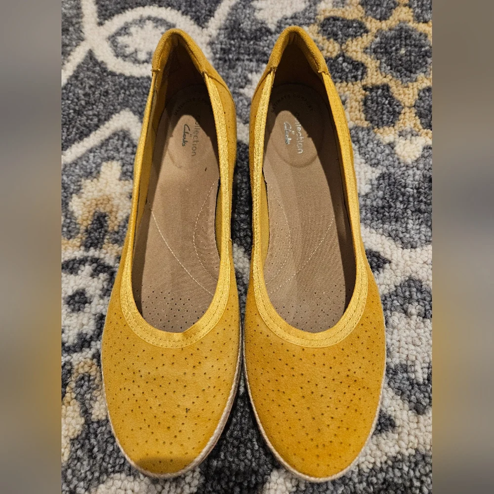 Clarks Collection Serena Kellyn Yellow Suede Espadrilles Flats US 10W